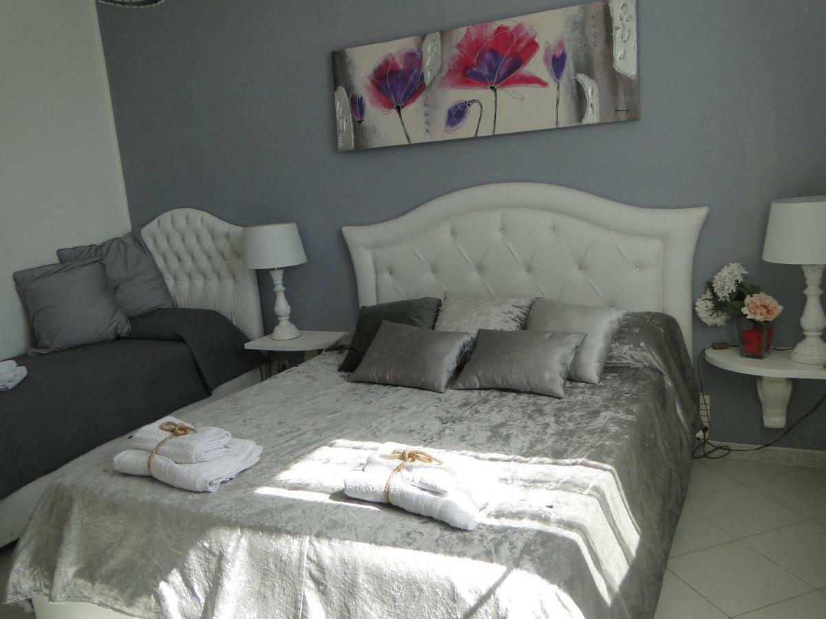 Le Vele Bed & Breakfast Campofelice Di Roccella Luaran gambar